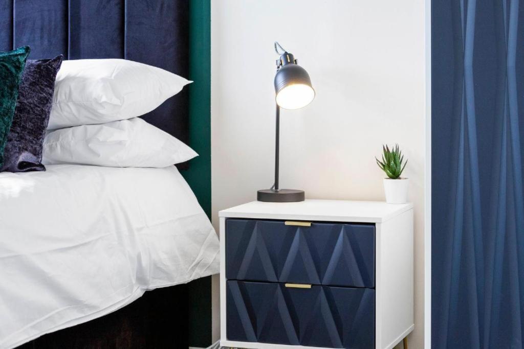 Stylish 3 Bed Edinburgh Abode-Parking And Garden Daire Dış mekan fotoğraf