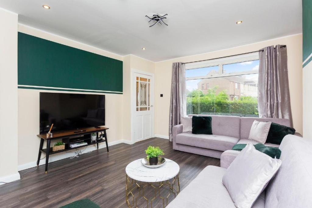 Stylish 3 Bed Edinburgh Abode-Parking And Garden Daire Dış mekan fotoğraf