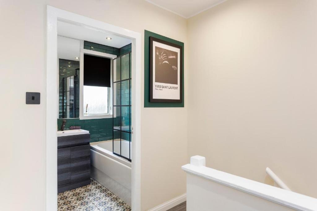 Stylish 3 Bed Edinburgh Abode-Parking And Garden Daire Dış mekan fotoğraf