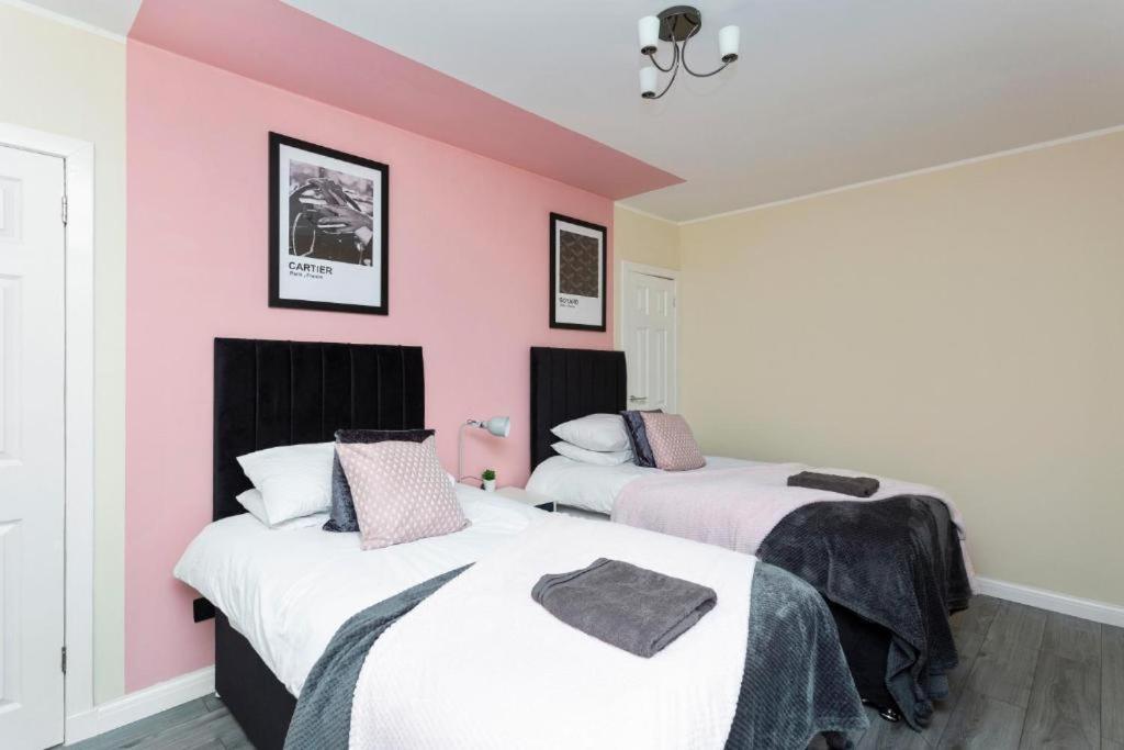 Stylish 3 Bed Edinburgh Abode-Parking And Garden Daire Dış mekan fotoğraf