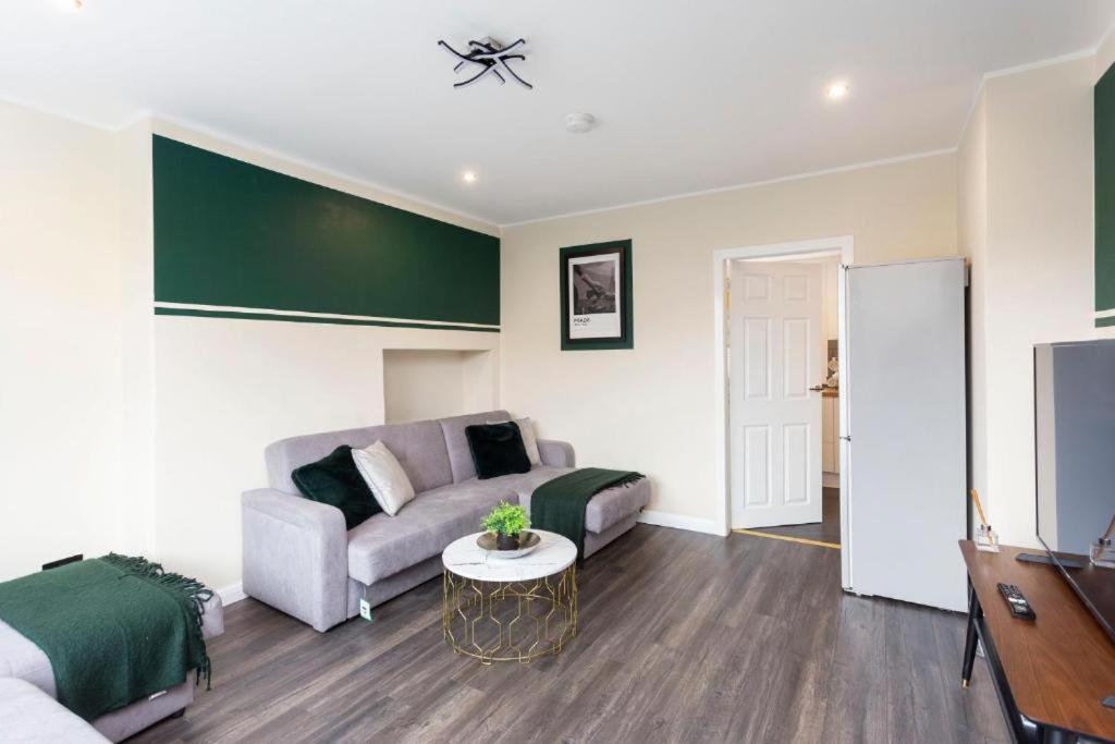 Stylish 3 Bed Edinburgh Abode-Parking And Garden Daire Dış mekan fotoğraf
